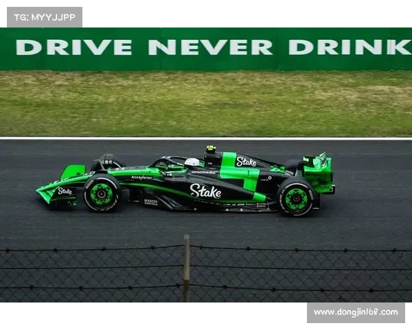 卡塔尔航空携手F1推出全球观赛套票 助力车迷畅享极速之旅 卡塔尔航空携手F1推出全球观赛套票 助力车迷畅享极速之旅